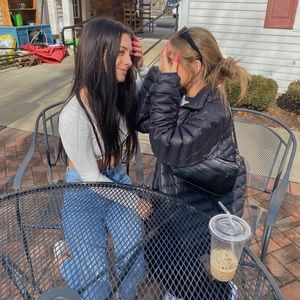 Meet your Posher, Iben